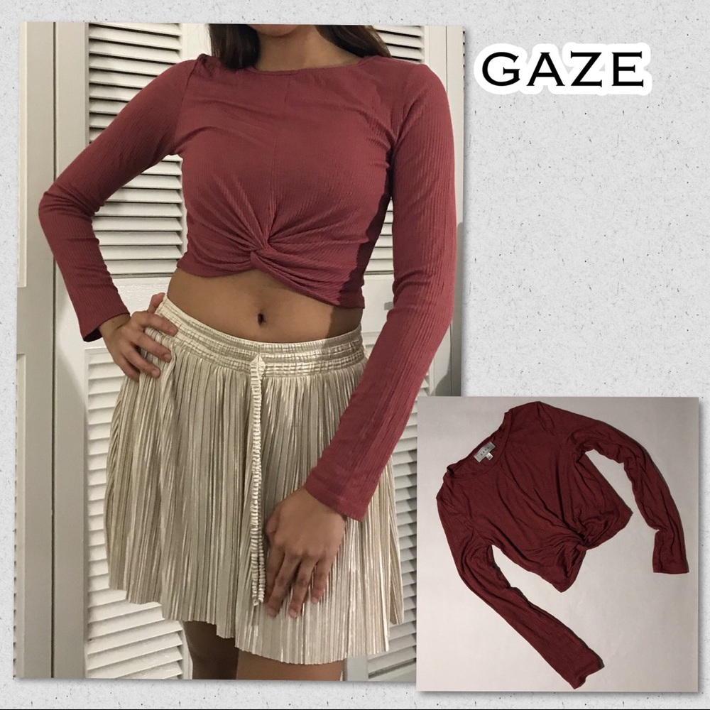 ❌SOLD❌Sleeves Crop Top Sexy